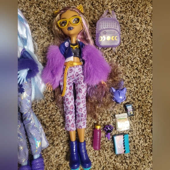 Abbey & Clawdeen Monster High Dolls - Picture 3 of 4